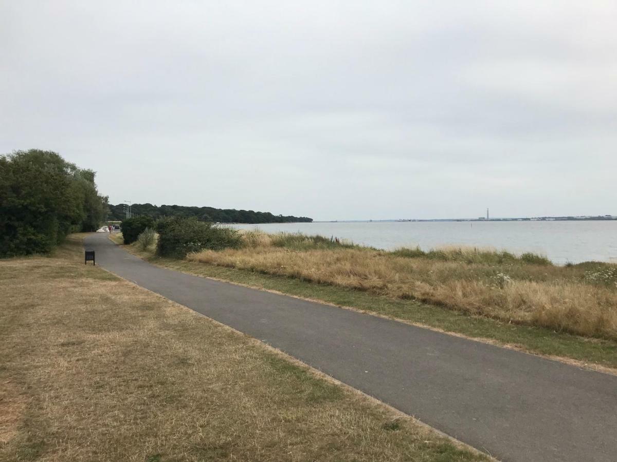 Weston Shore Southampton Exterior foto